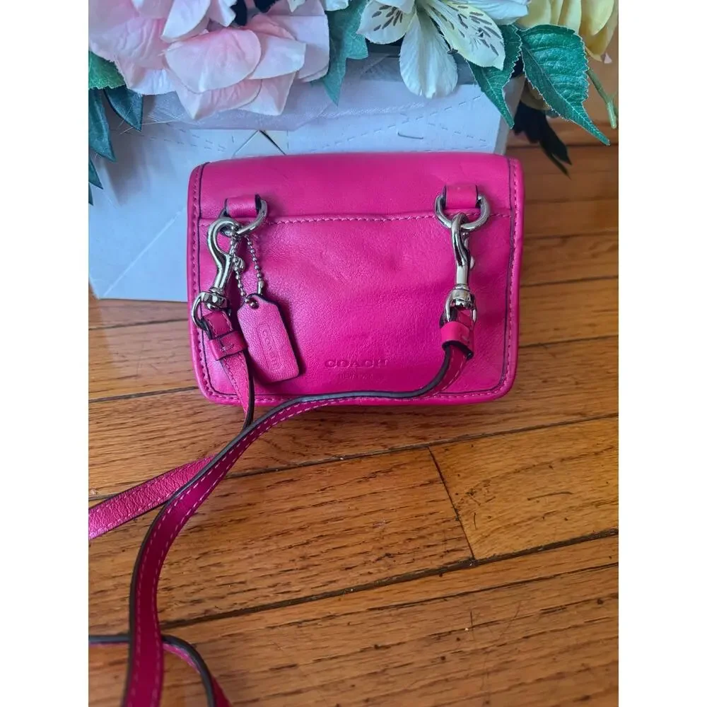 COACH 48005 Crossbody Legacy Mini Handbag Fuchsia Pink (600